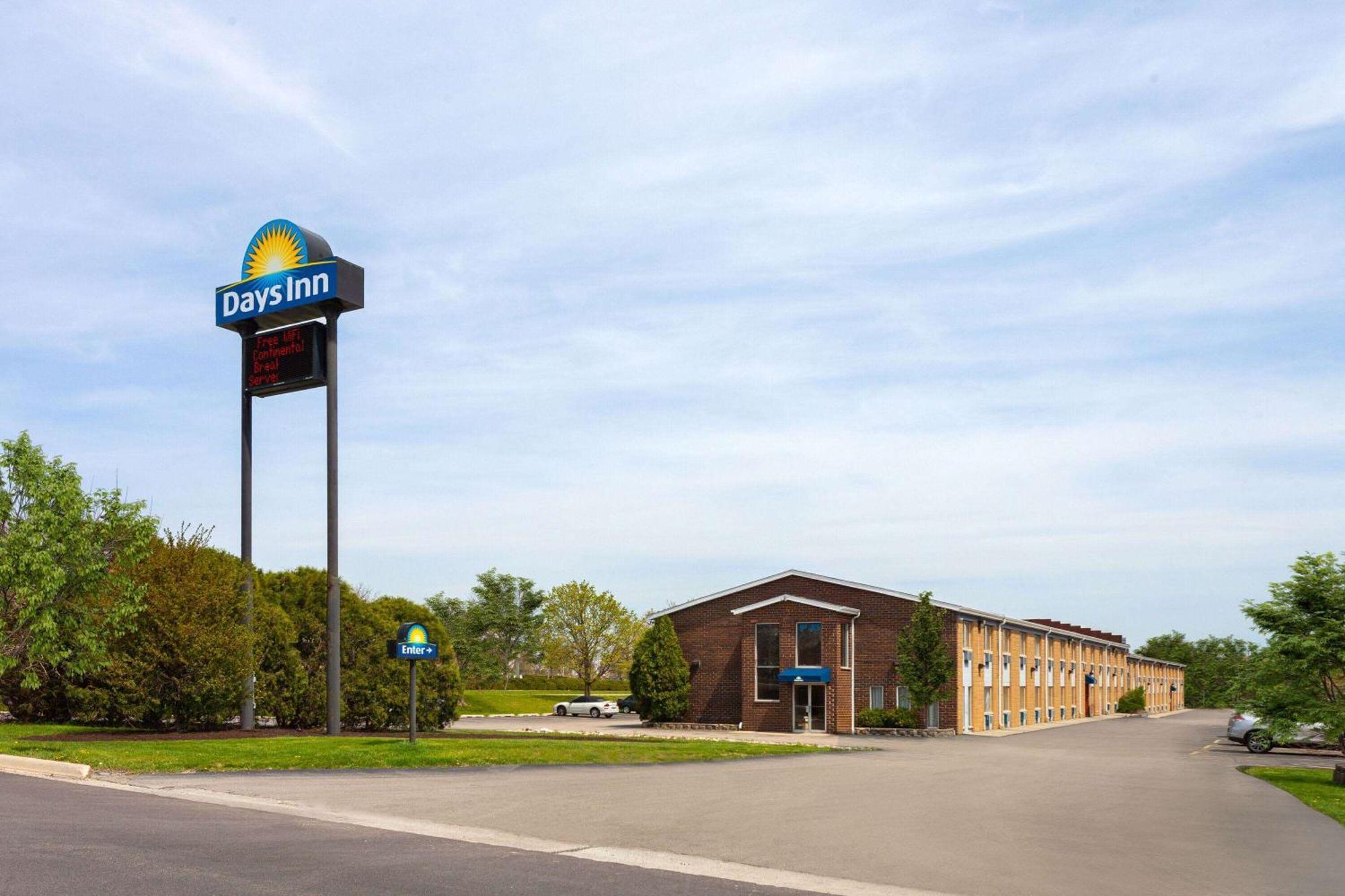 Days Inn By Wyndham Rockford I-90 Casino District Extérieur photo